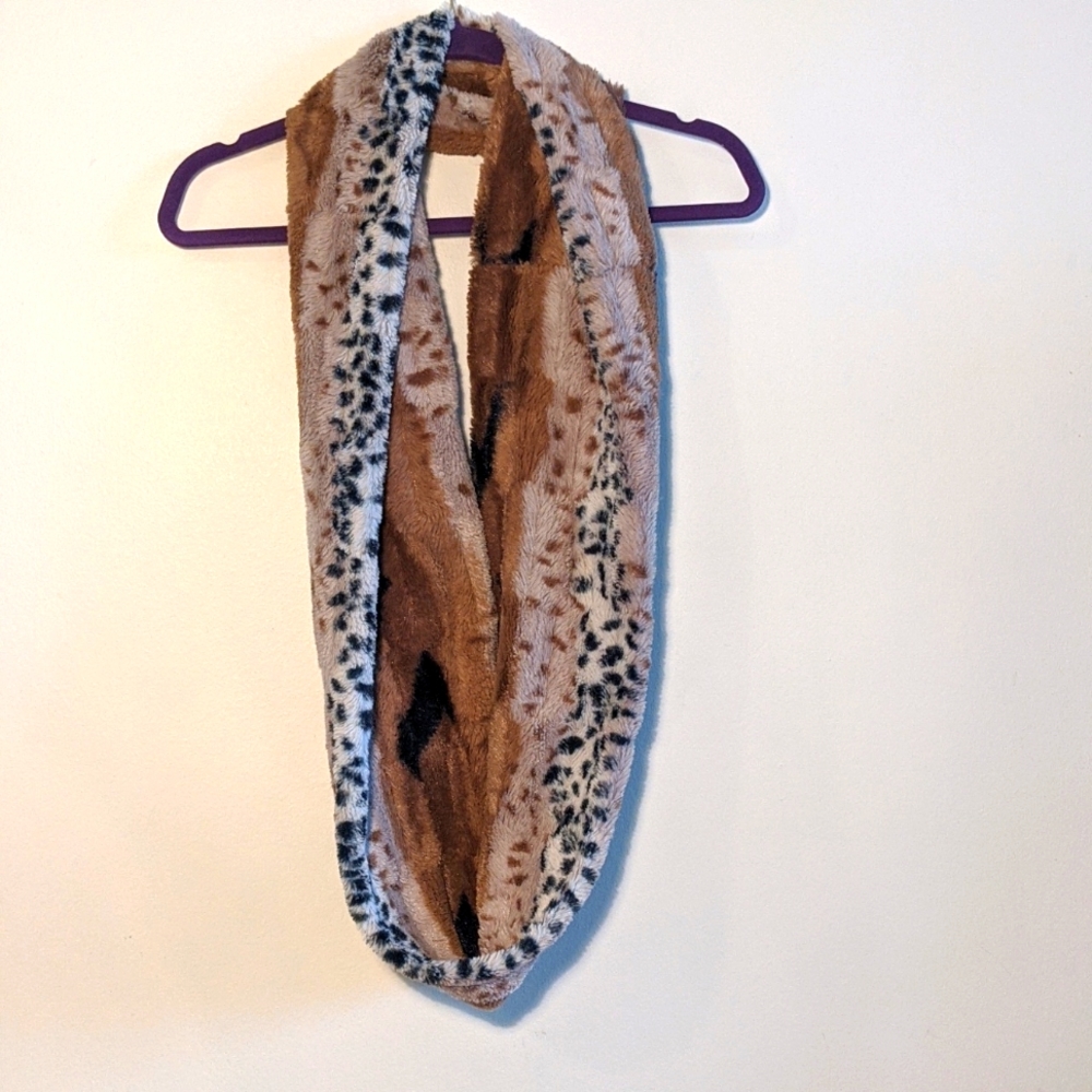 Warm Circle Scarf